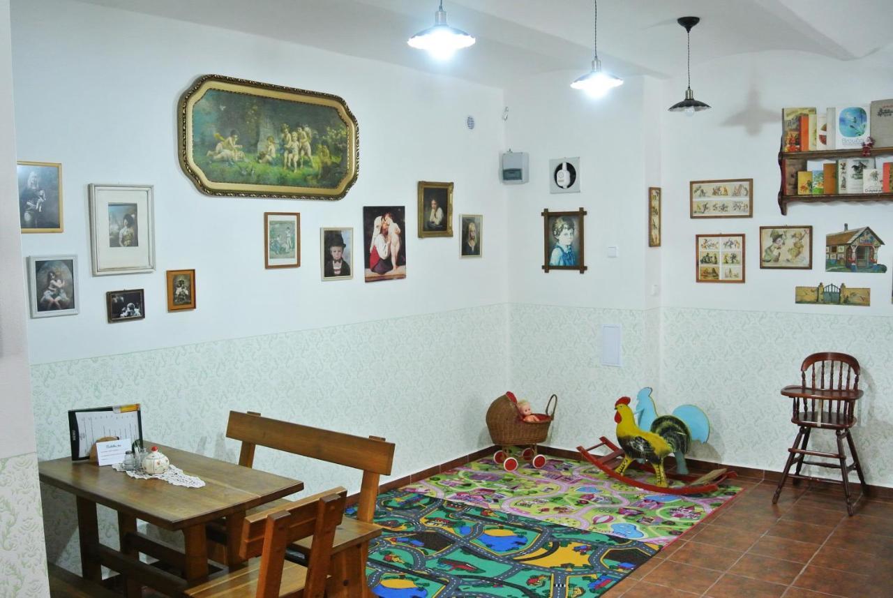 Restaurace A Penzion Ubrousku Prostri Se Nová Bystřice エクステリア 写真